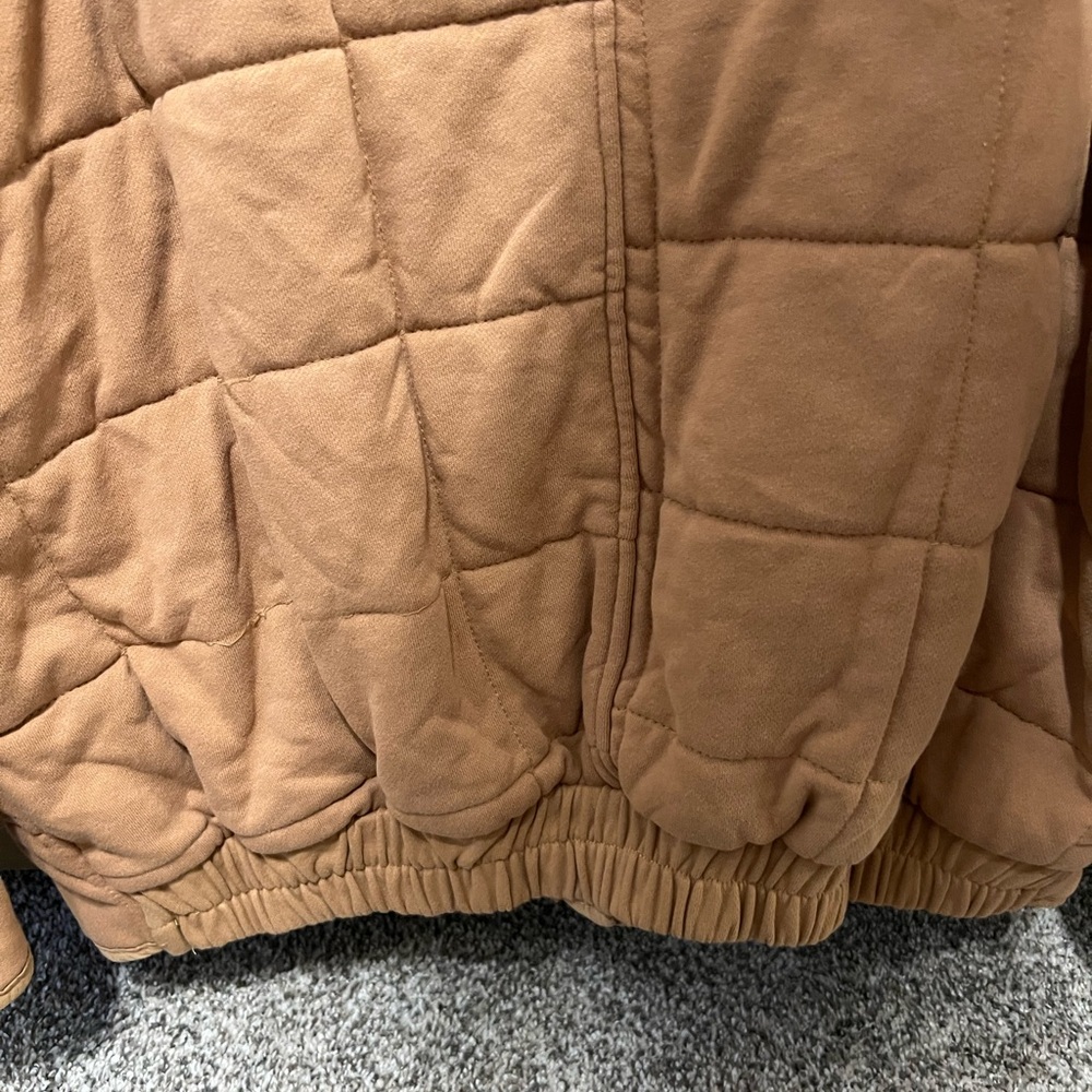 Quilted Jacket - Picture 4 of 6